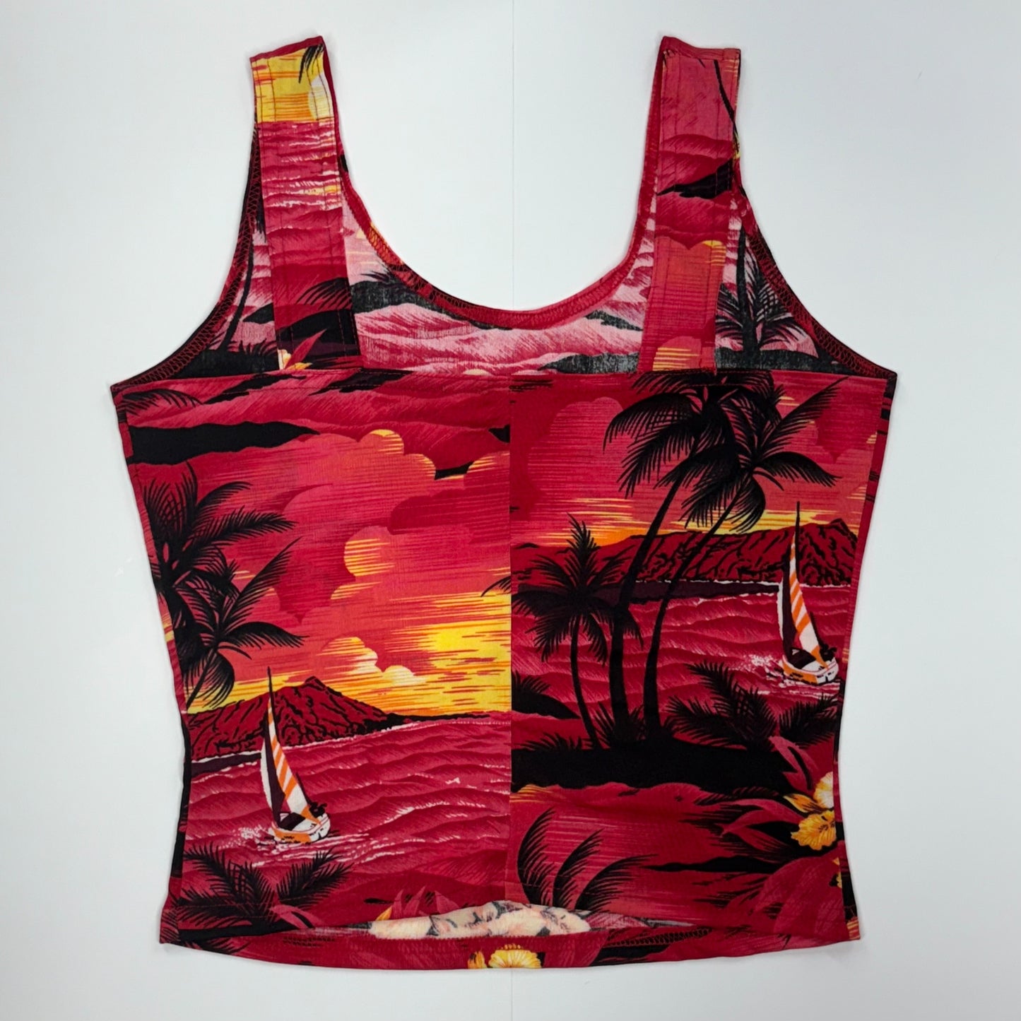 Looki “Hawaiian Sunset Sailboat” Tank Top Red Tropical Print Vintage 90s Womenswear - Size M